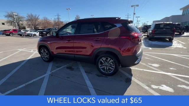 Certified 2023 Kia Seltos S AWD/4WD image 7