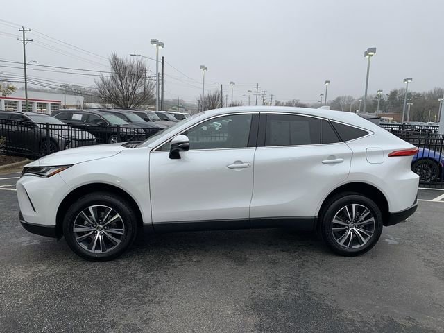 Used 2023 Toyota Venza LE image 5