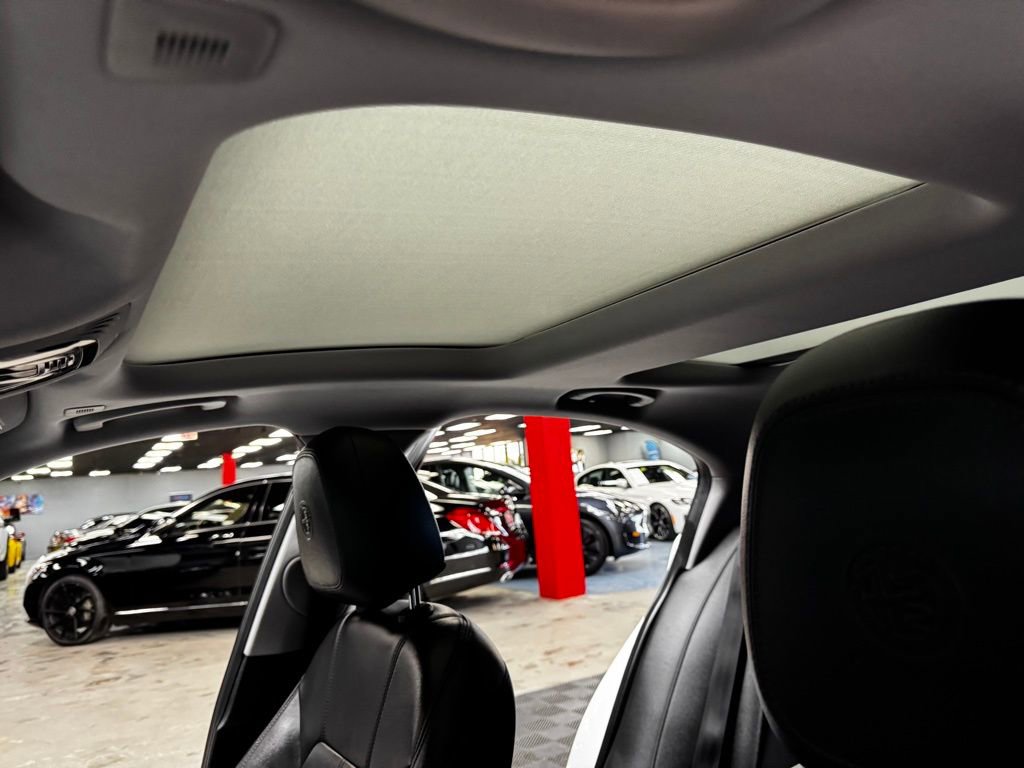 Used 2019 Alfa Romeo Giulia Ti w/ Nero Edizione image 36