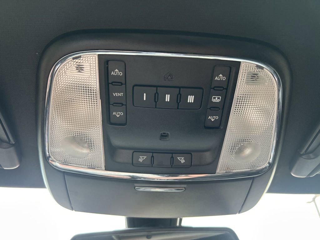 Used 2015 Chrysler 300 S w/ 300S Premium Group image 22