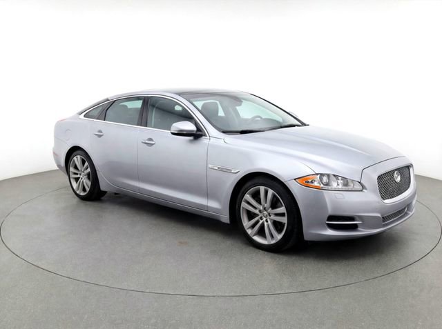 Used 2012 Jaguar XJ L image 30