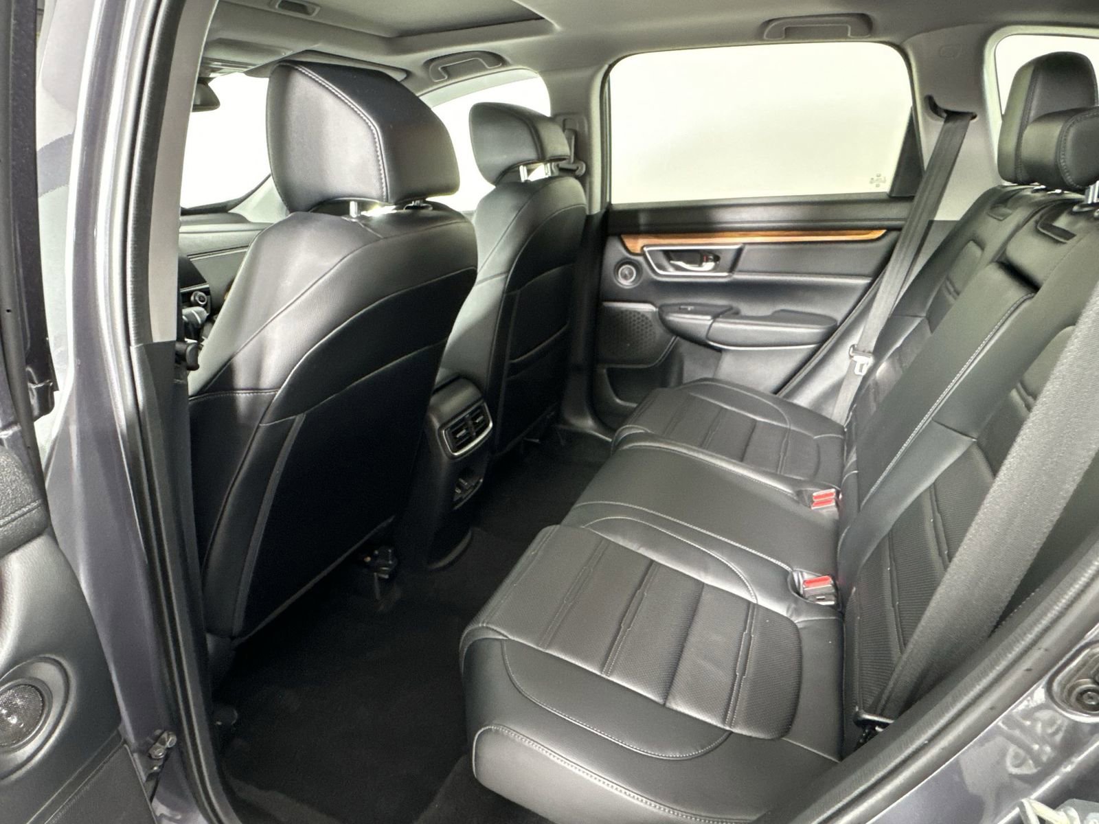 Used 2020 Honda CR-V Touring image 22