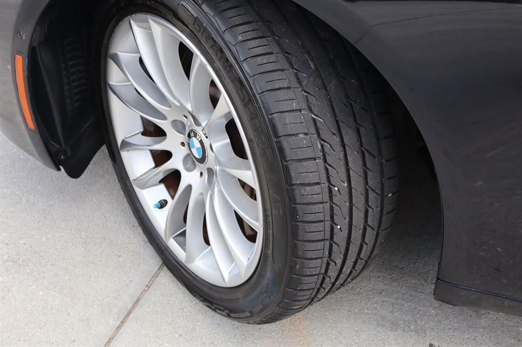 Used 2013 BMW 750Li RWD image 10