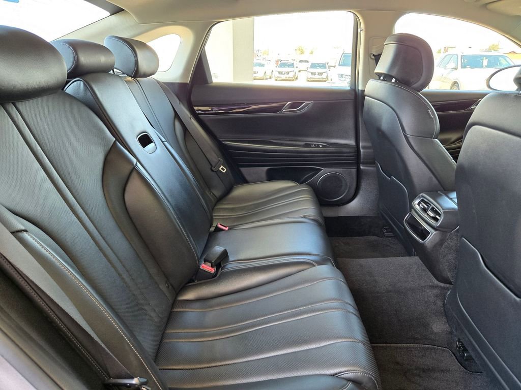 Used 2023 Genesis G80 2.5T image 24