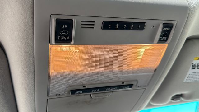 Used 2008 Toyota Land Cruiser image 17