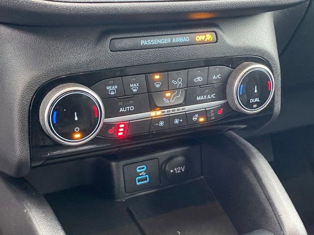 Used 2022 Ford Escape Titanium image 11