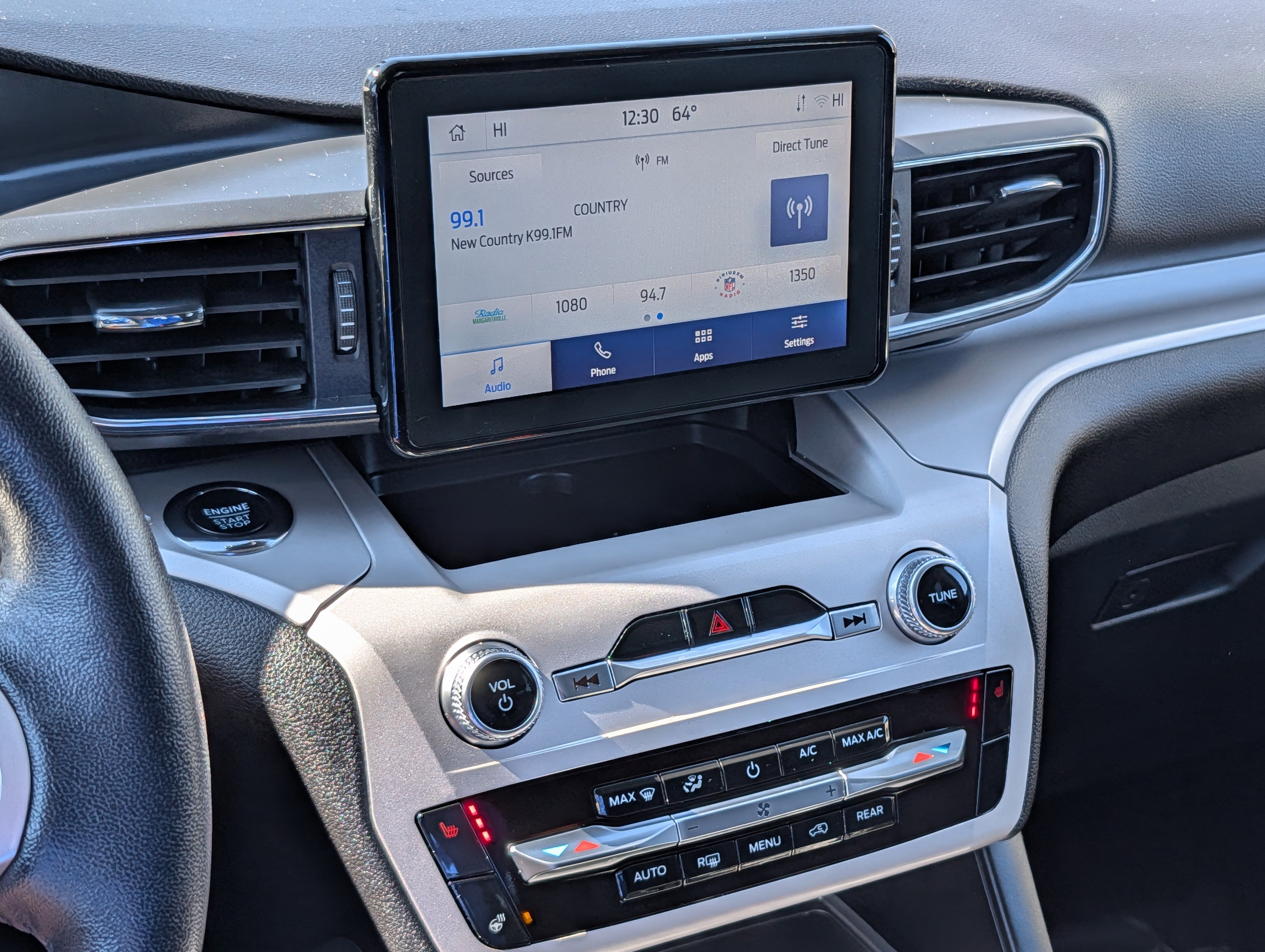 Used 2023 Ford Explorer XLT w/ Equipment Group 202A image 18