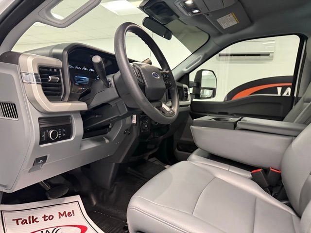 Used 2025 Ford F350 XL AWD/4WD image 12