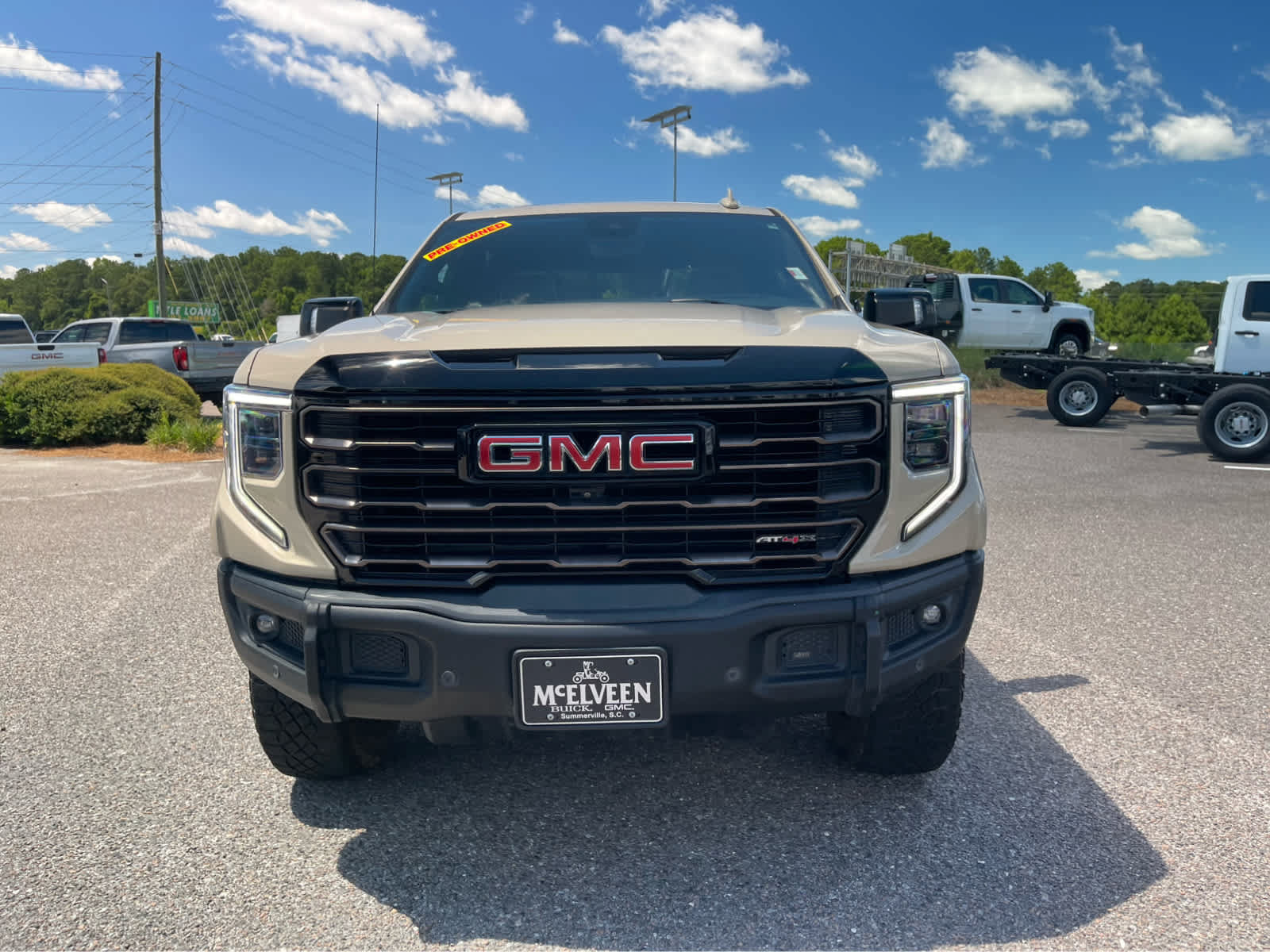 Used 2023 GMC Sierra 1500 AT4X AWD/4WD image 2