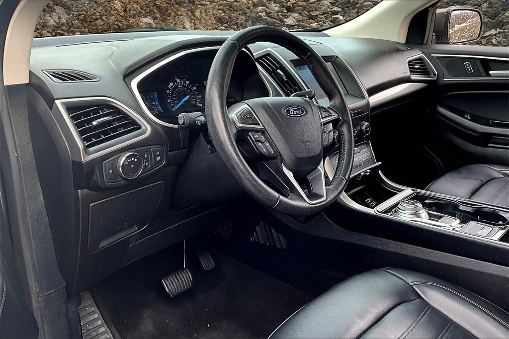 Used 2019 Ford Edge SEL w/ Equipment Group 201A image 11
