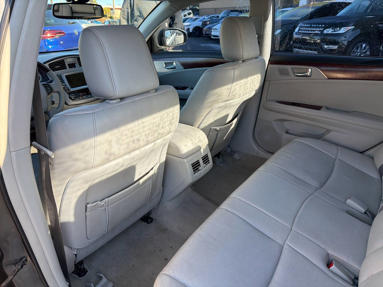 Used 2011 Toyota Avalon Limited image 20