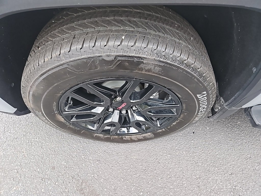 Used 2024 GMC Sierra 1500 Elevation image 13