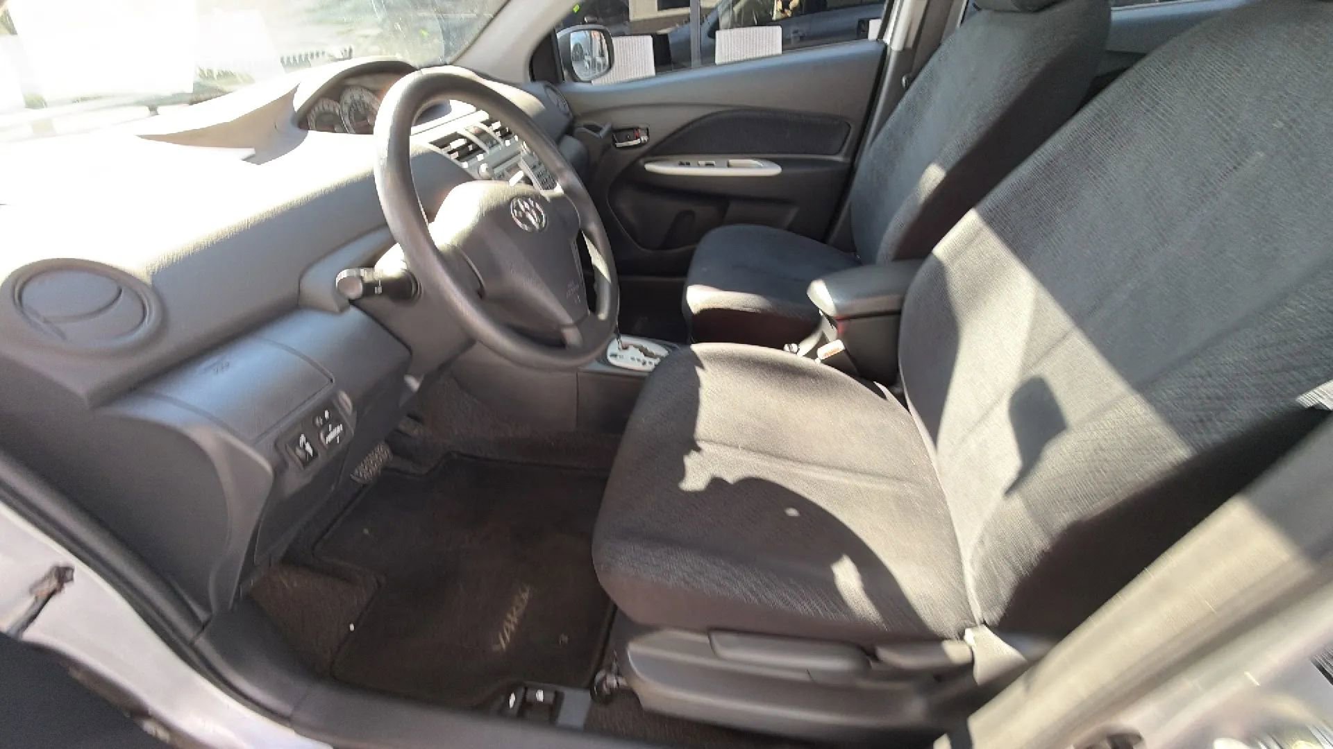 Used 2008 Toyota Yaris S image 36