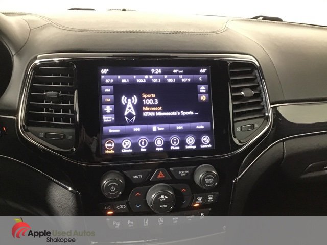 Used 2020 Jeep Grand Cherokee Overland image 13