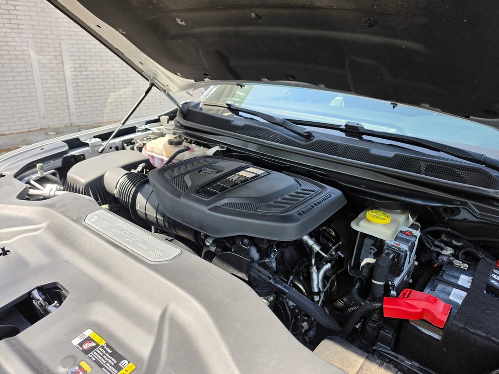 Used 2024 Jeep Wagoneer L Series II image 22