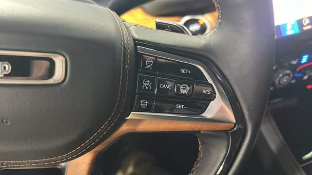 Used 2024 Jeep Grand Cherokee Summit AWD/4WD image 18