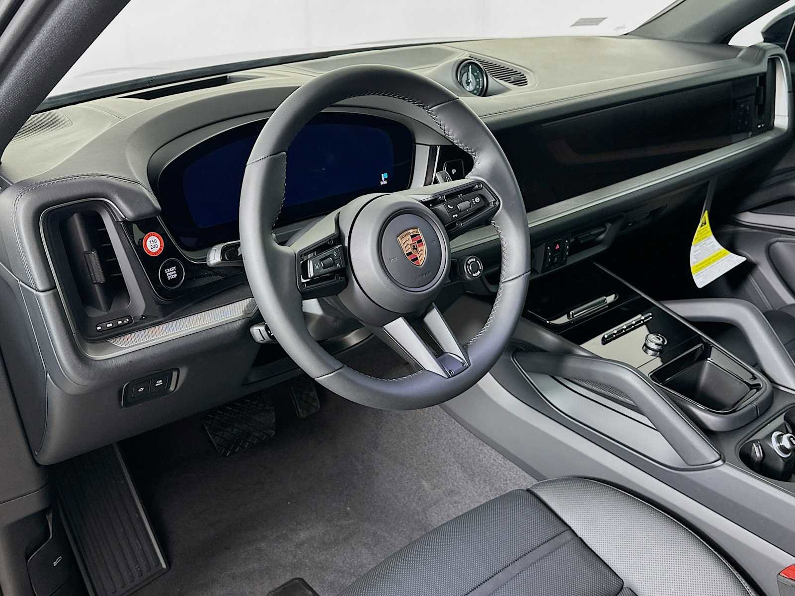 New 2026 Porsche Cayenne Coupe image 4