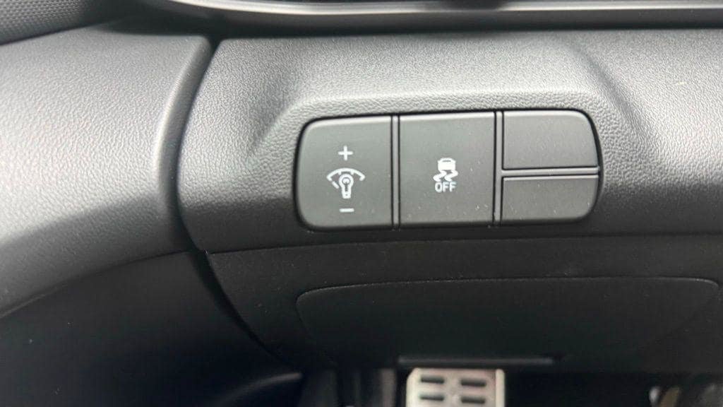 New 2026 Hyundai Elantra SEL Sport Premium FWD image 16
