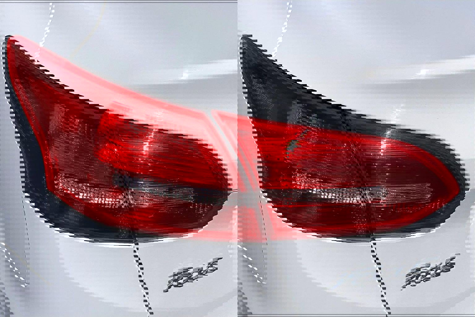 Used 2017 Ford Focus SE image 28