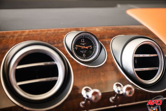 Used 2017 Bentley Bentayga image 18