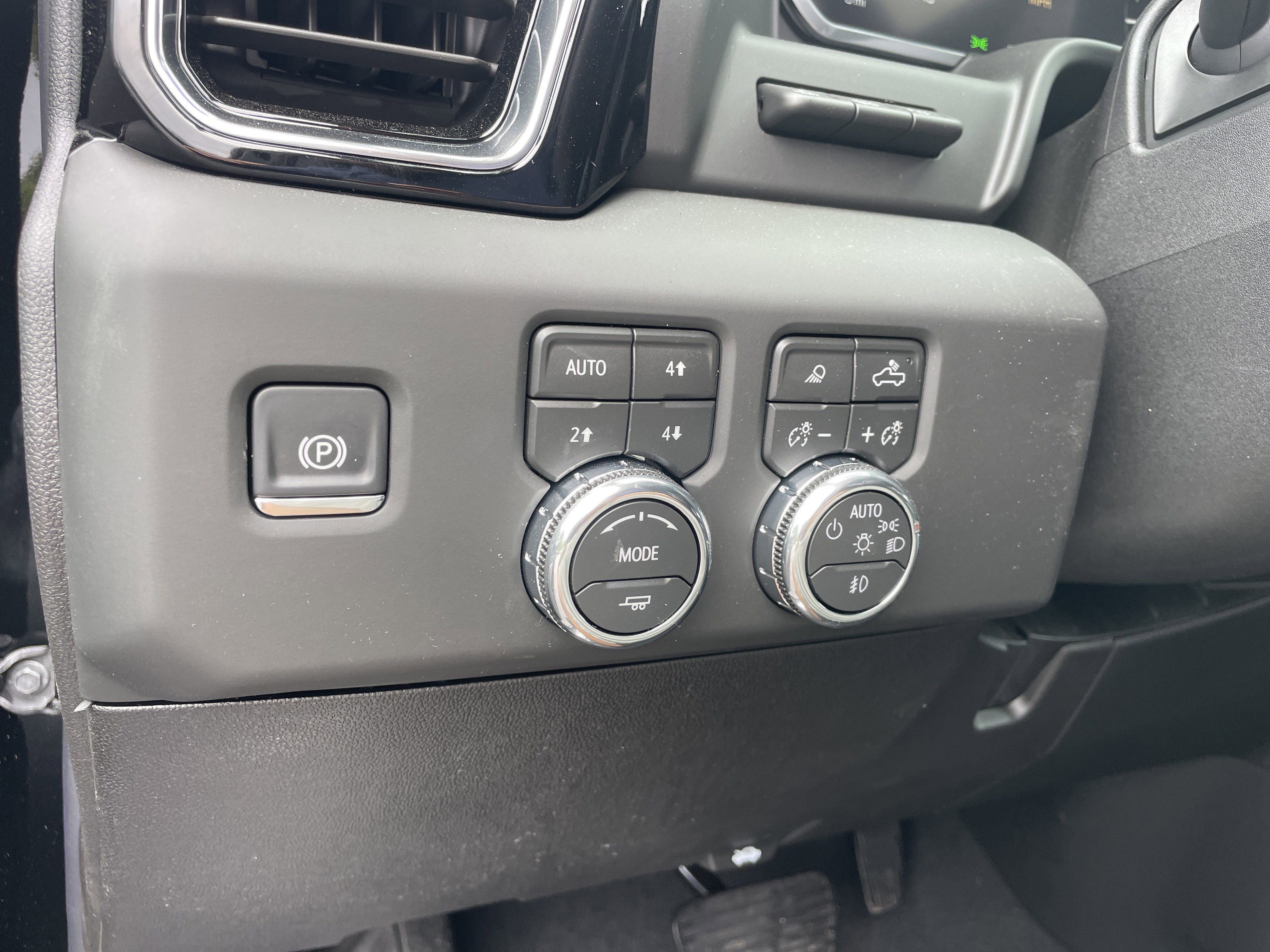 New 2026 GMC Sierra 3500 Denali w/ Denali Reserve Package image 27