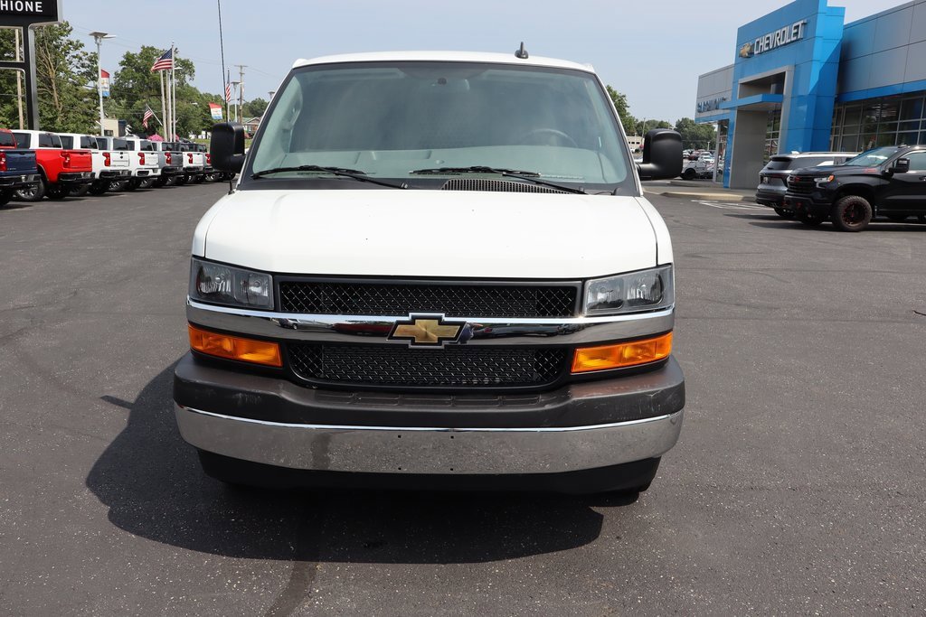 New 2025 Chevrolet Express 2500 Work Van w/ Driver Convenience Package image 27
