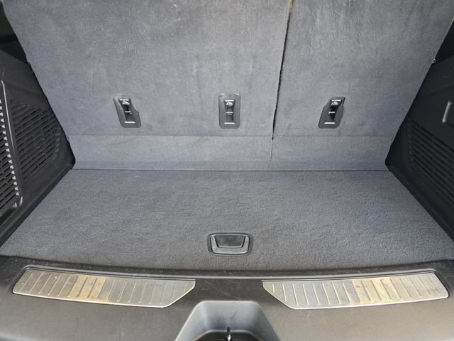 Used 2024 GMC Yukon Denali RWD image 28