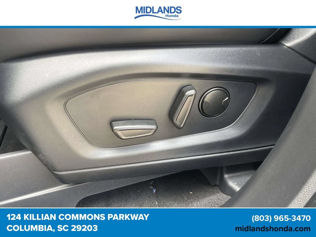 Used 2026 Ford Explorer ST-Line w/ ST-Line Street Pack AWD/4WD image 16