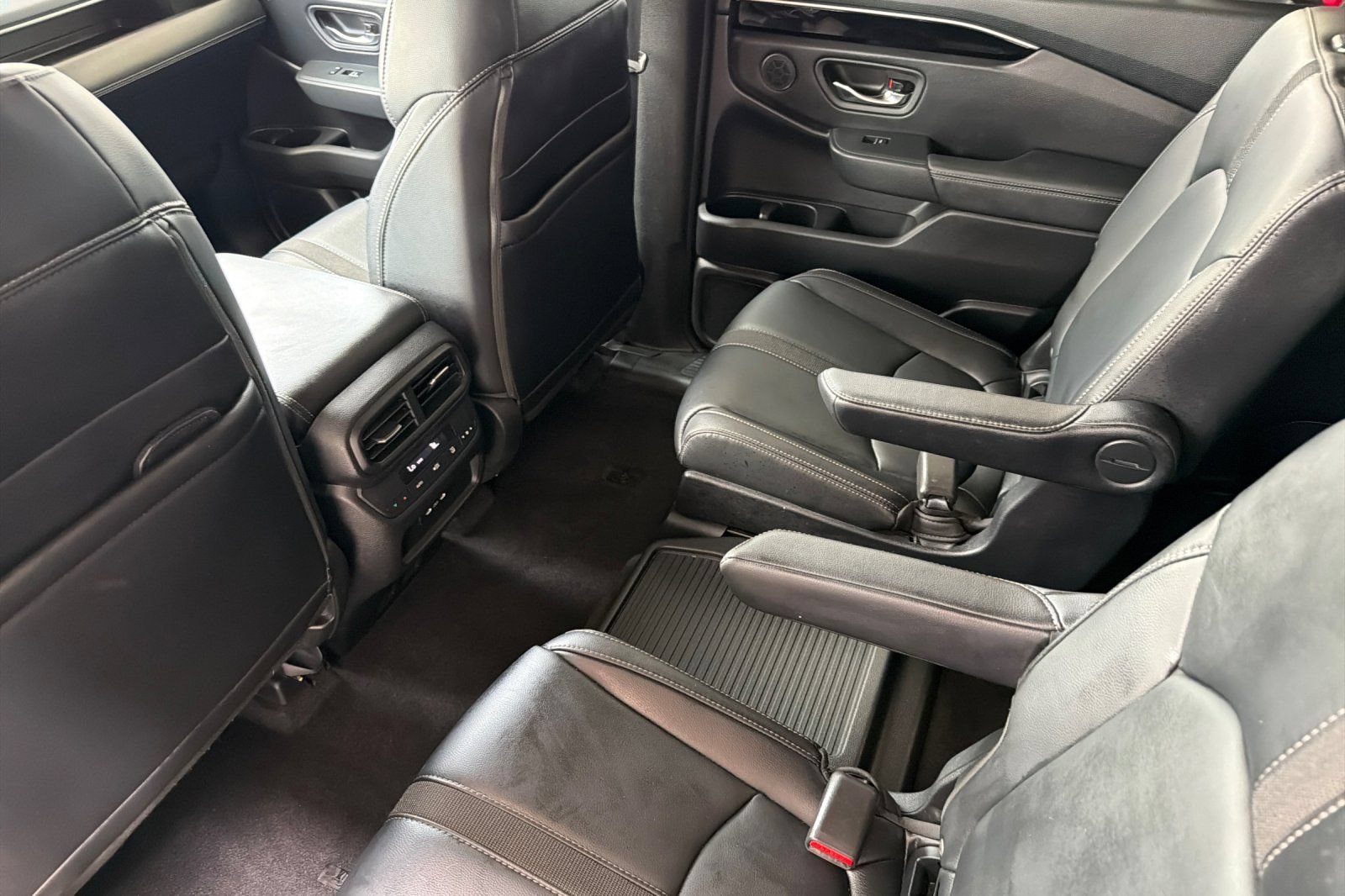 Used 2024 Honda Pilot EX-L image 15