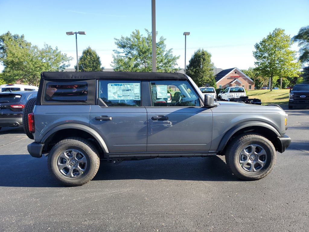New 2025 Ford Bronco 4-Door AWD/4WD image 33