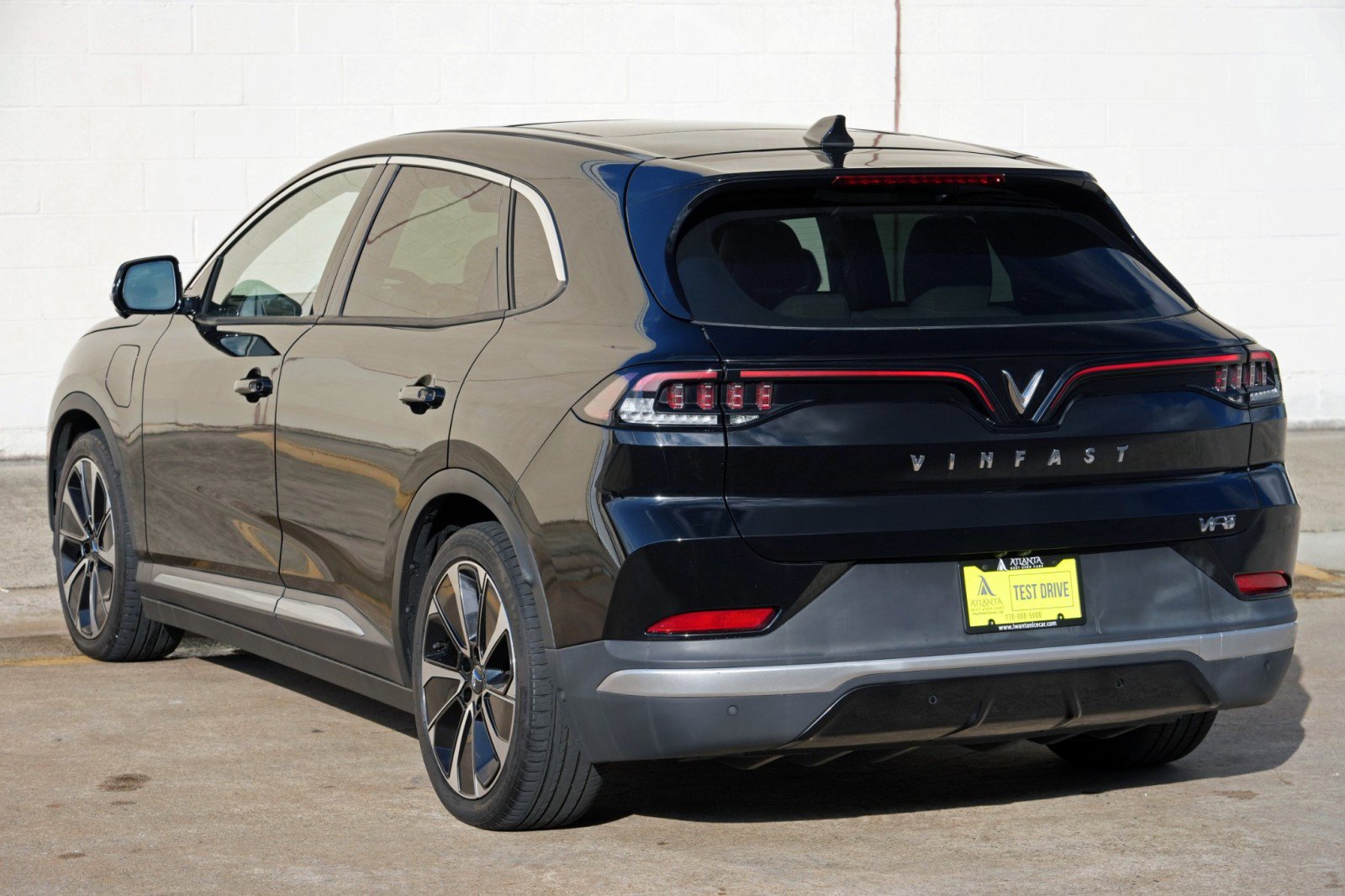 Used 2023 VinFast VF 8 Plus AWD/4WD image 46