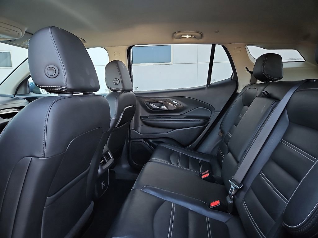 Used 2024 GMC Terrain Denali image 17