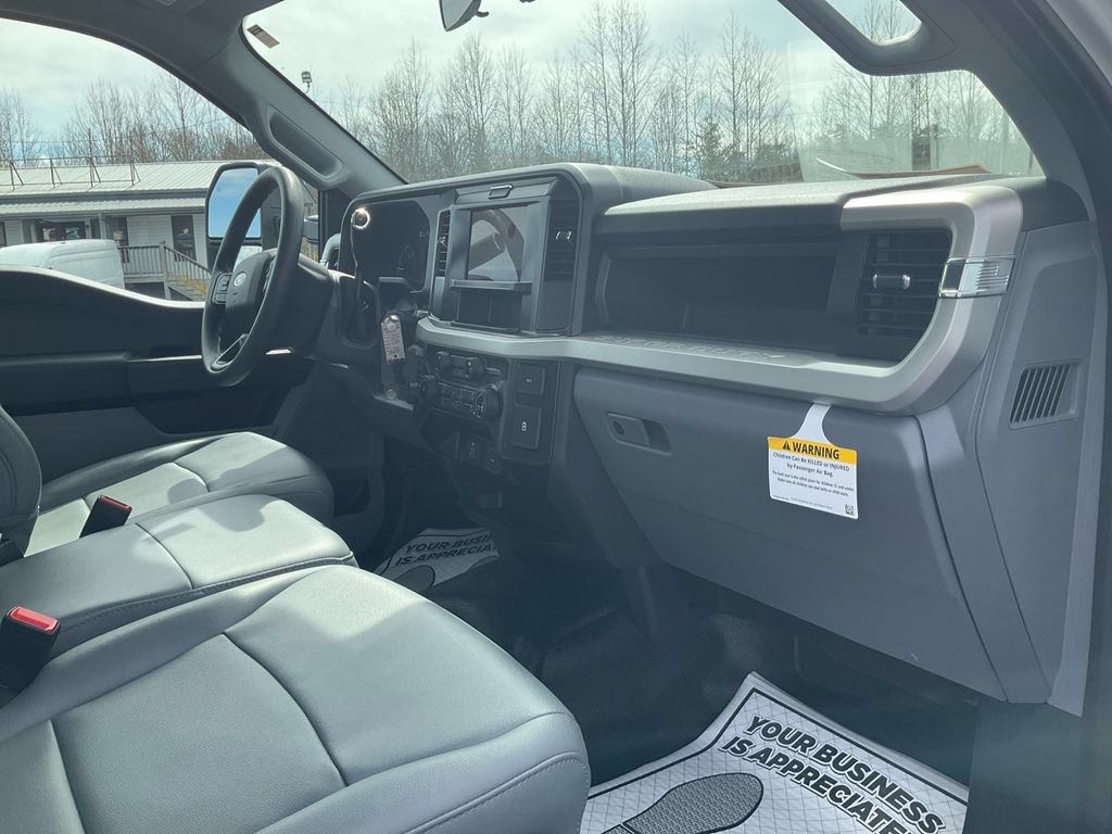 Used 2025 Ford F450 XL w/ XL Chrome Package AWD/4WD image 11