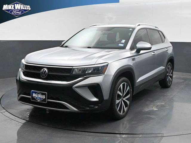 Used 2022 Volkswagen Taos SE image 3