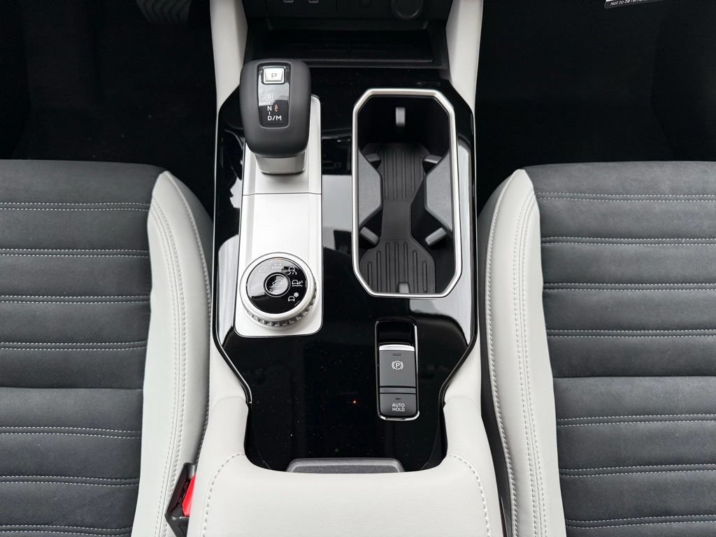 New 2026 Mitsubishi Outlander SE FWD image 18