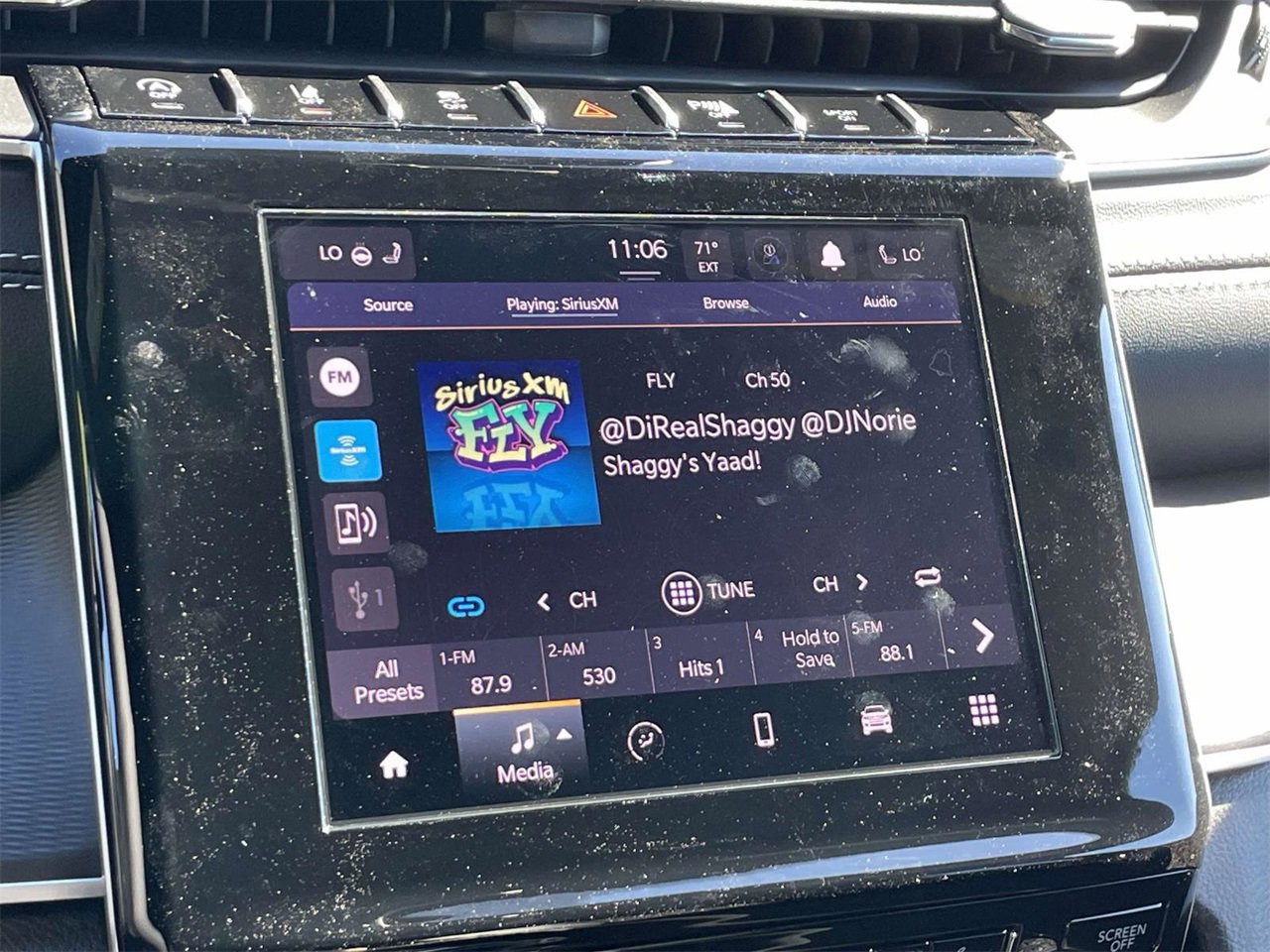 New 2025 Jeep Grand Cherokee L Altitude image 17