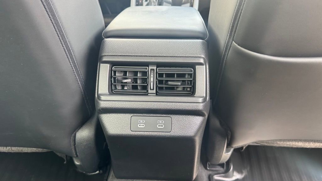 Used 2023 Honda Accord Touring image 10