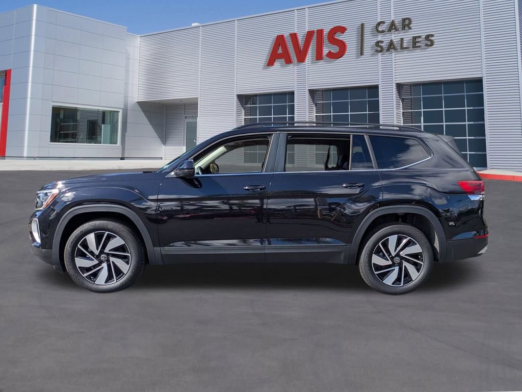 Used 2025 Volkswagen Atlas SE image 10