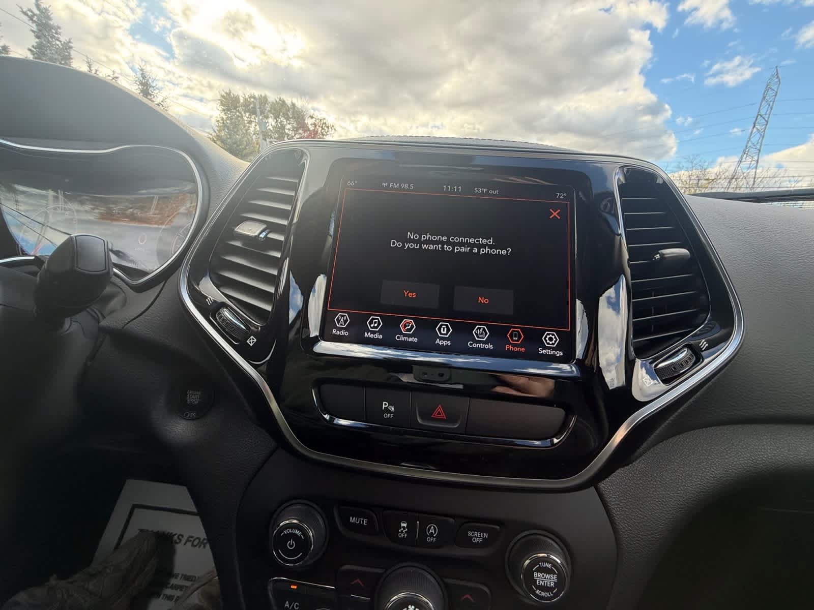 Used 2019 Jeep Cherokee Limited AWD/4WD image 27