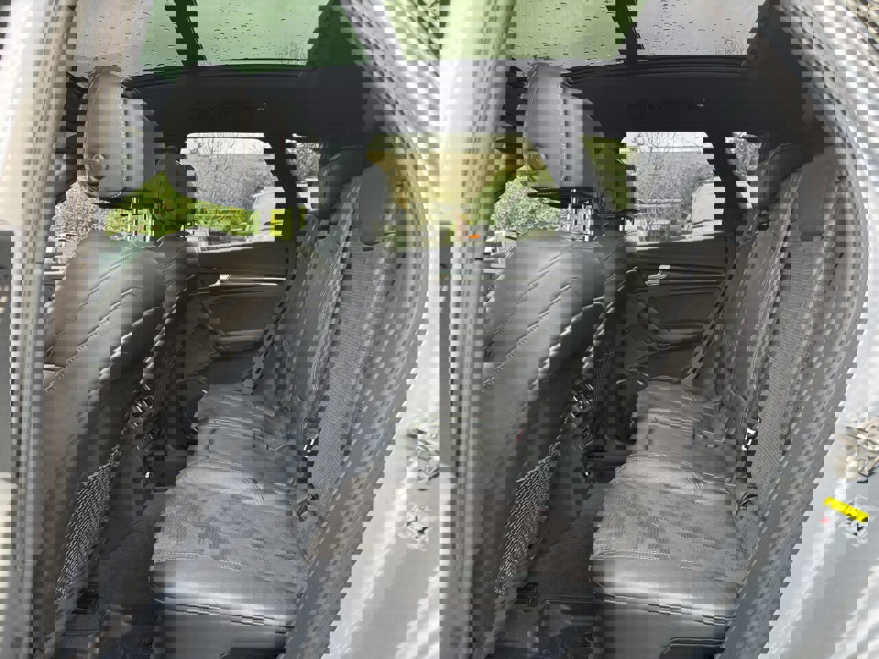 Used 2018 Audi SQ5 Premium Plus w/ Navigation Package image 14