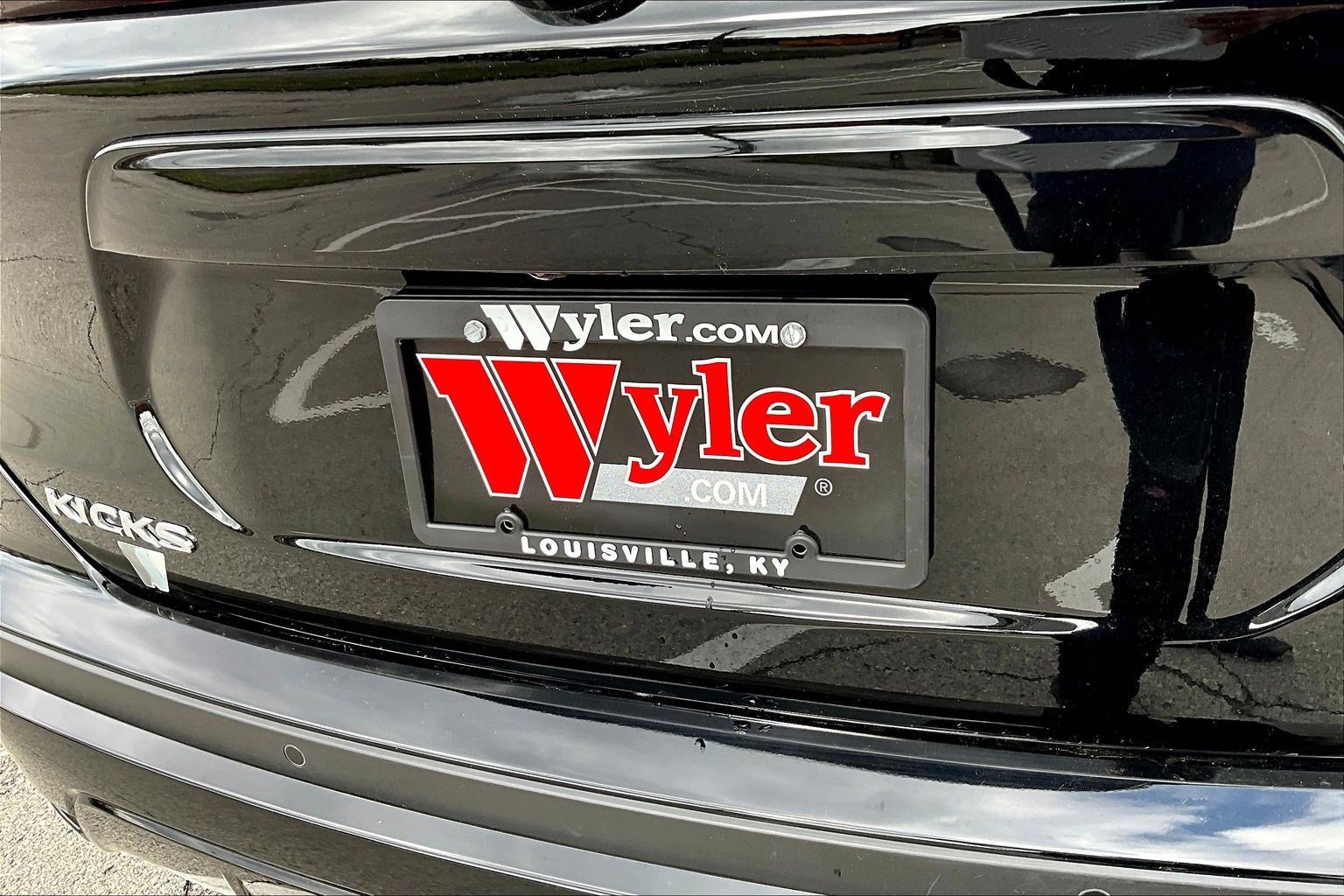 Used 2024 Nissan Kicks S image 24