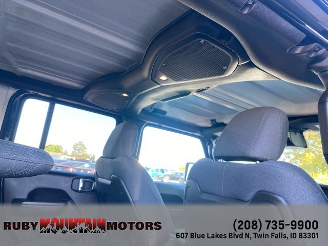 Used 2025 Jeep Wrangler Unlimited Rubicon AWD/4WD image 26