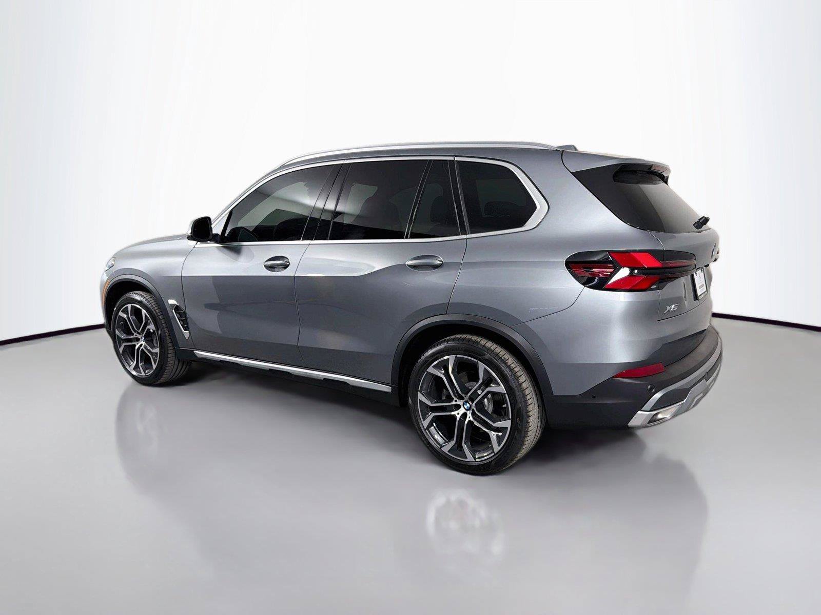New 2026 BMW X5 sDrive40i w/ Climate Comfort Package RWD image 7