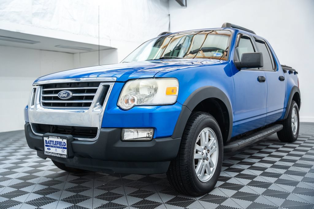 Used 2010 Ford Explorer Sport Trac XLT RWD image 3