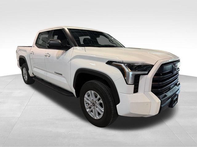 Used 2024 Toyota Tundra SR5 w/ SR5 Premium Package AWD/4WD image 3