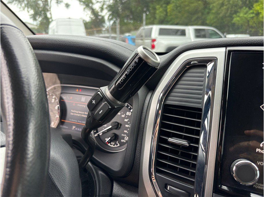 Used 2021 Nissan Titan SV w/ SV Convenience Package AWD/4WD image 37