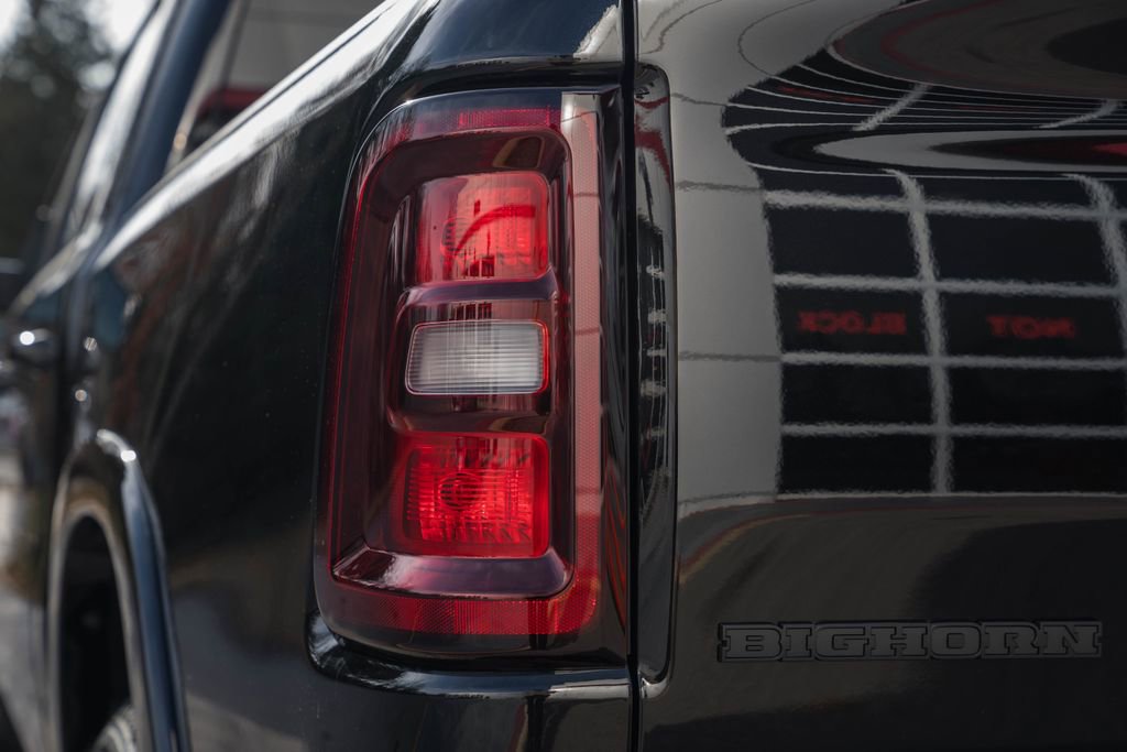 New 2026 RAM 1500 4x4 Crew Cab image 7