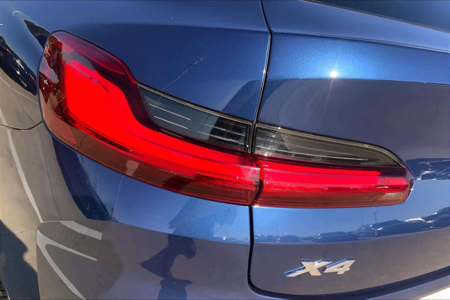 Used 2024 BMW X4 xDrive30i w/ Premium Package image 28