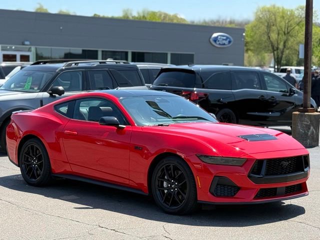Used 2025 Ford Mustang GT Premium RWD image 44