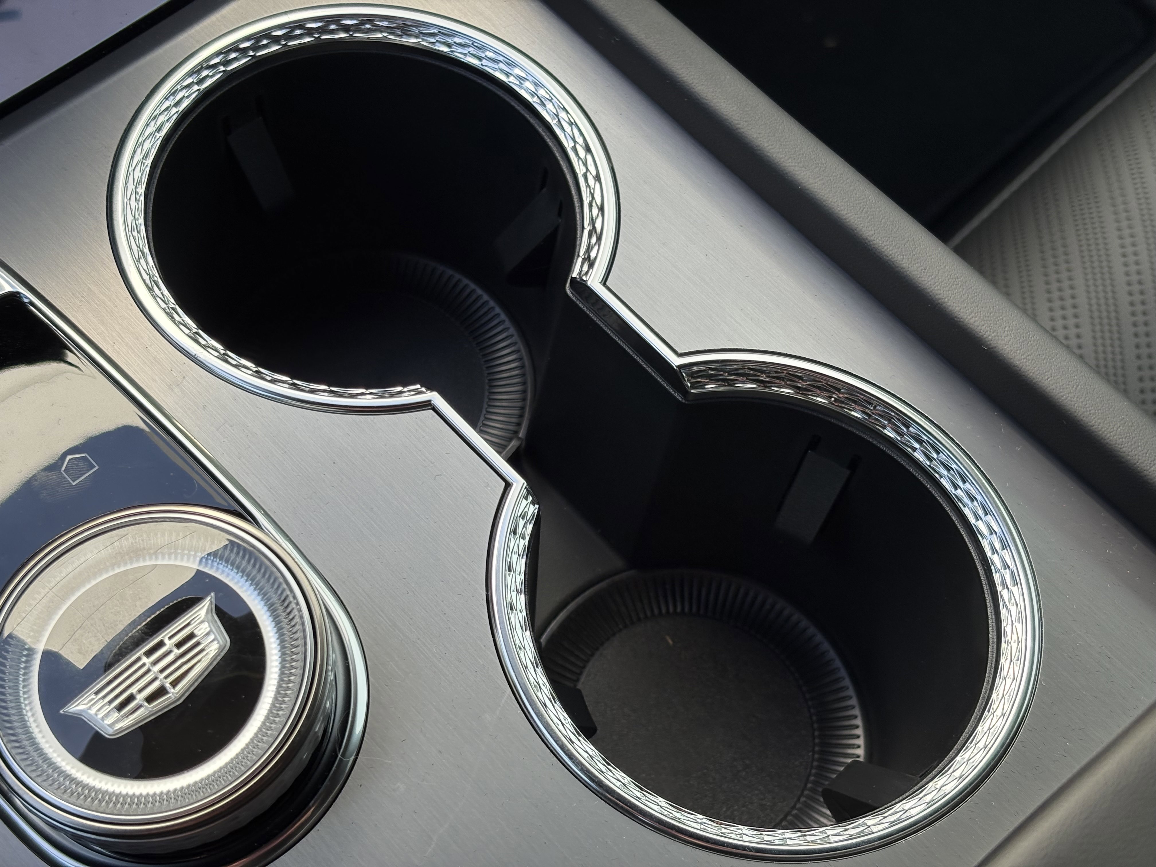 New 2026 Cadillac Vistiq Platinum image 32